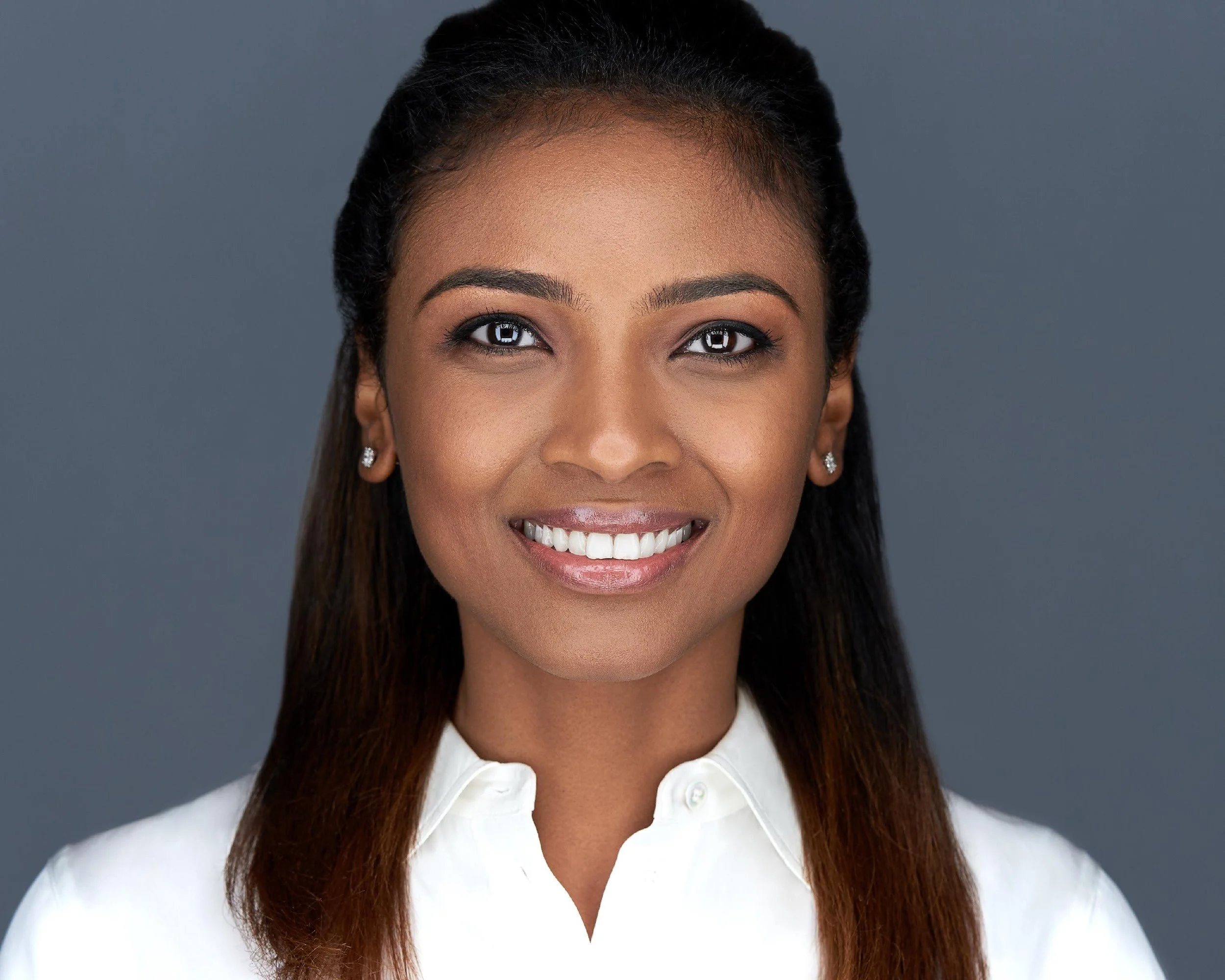 Stand Out with Corporate Headshots Near You: Tips for a Professional Look